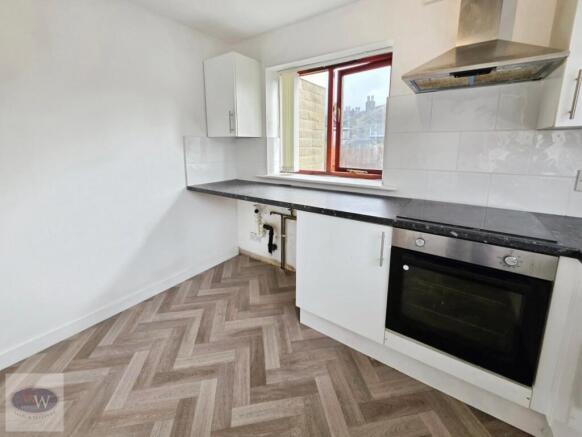 2 bed Ground Flat for sale Image 6