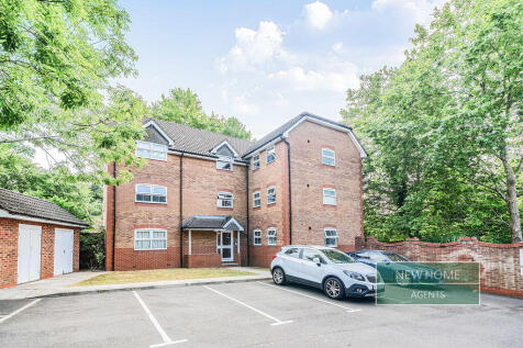 Chelveston Crescent, Lordshill, Southampton SO16 5SD