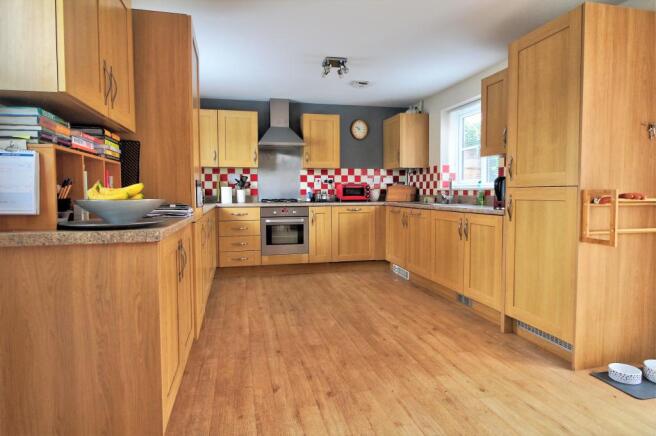 Kitchen/Breakfast Room