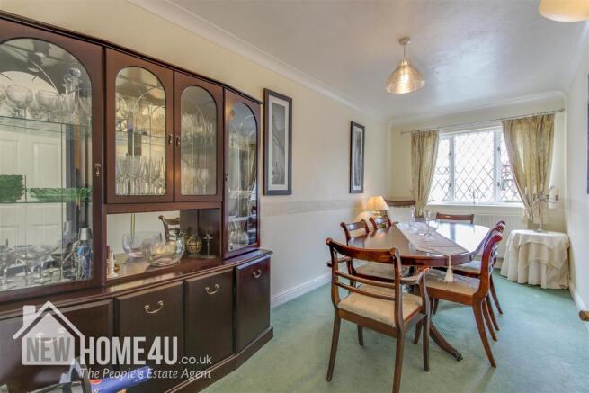 DINING ROOM: