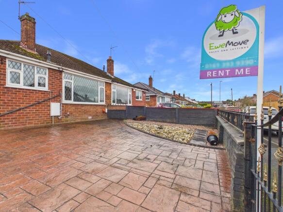 CAM03729G0-PR0238-STILL019