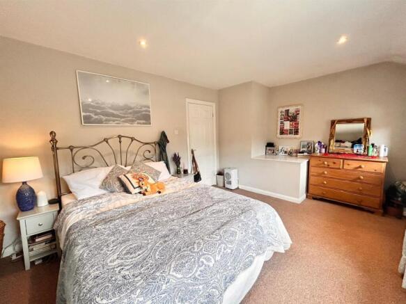 2 bed Terraced for sale Image 11