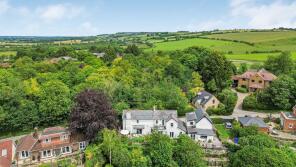 Rose Villa, Nell Hill, Bishopstone, Swindon SN6 8PW