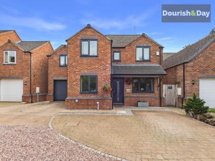 Oak Tree Gardens, Coppenhall, ST18