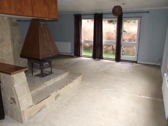 Lounge/Dining Room