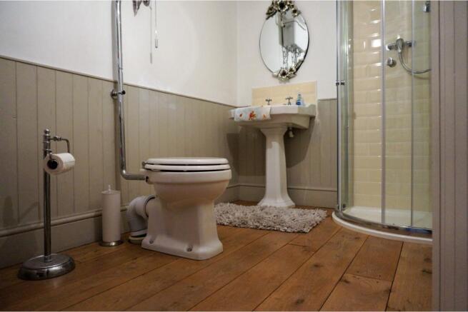 Annexe Shower Room