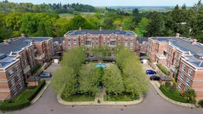 50, Franklin Court, Wormley, Godalming GU8 5US
