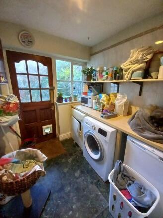 UTILITY ROOM 