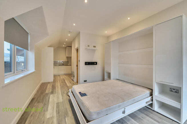 82f7a793-ba17-4eb...