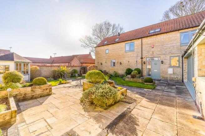 8 Poplar Farm Court Nettleham