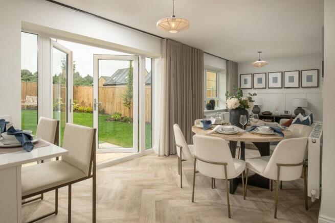 5 bed Detached for sale Image 6