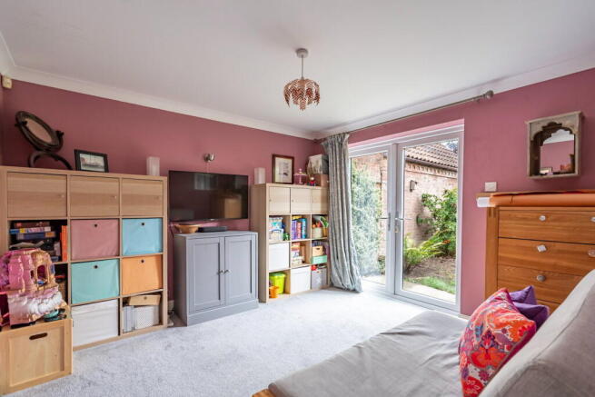 4 bed Detached for sale Image 8