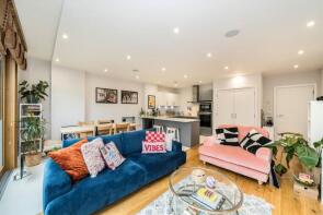 Flat 1, 26 Highgrove House, Grove Park, London SE5 8LH