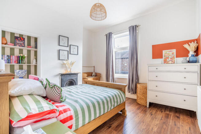 2 bed Terraced for sale Image 6