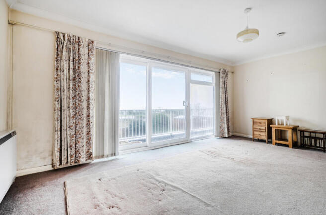 1396432-6-6968eca...