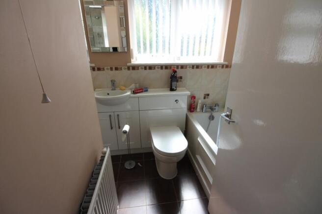 BATHROOM GROUND FLOO