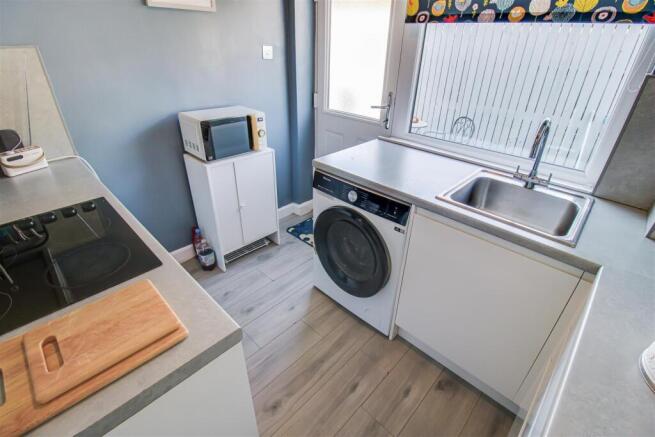 2 bed Terraced for sale Image 5