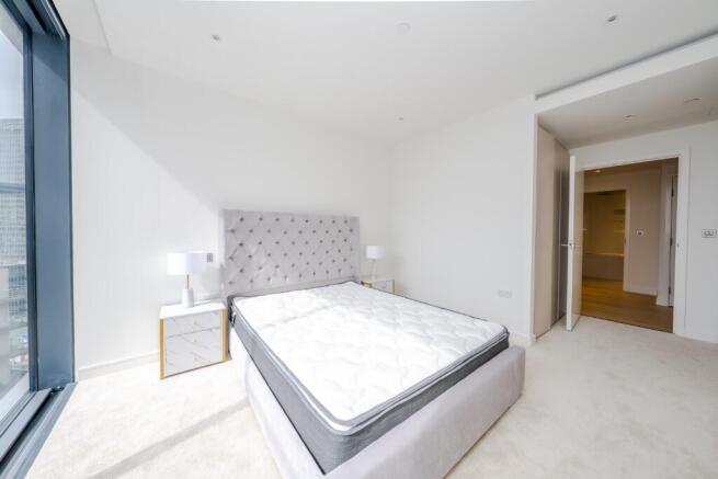 Hampton Tower, SQP, London, E14 – další