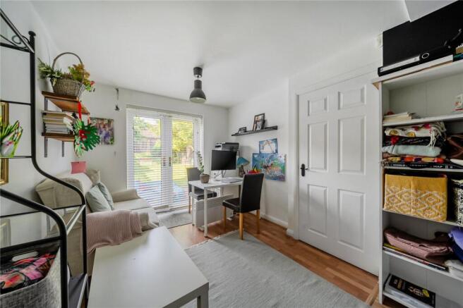 4 bed Town House for sale Image 5