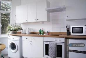 First Floor Flat, 99c, County Road, Swindon SN1 2EE