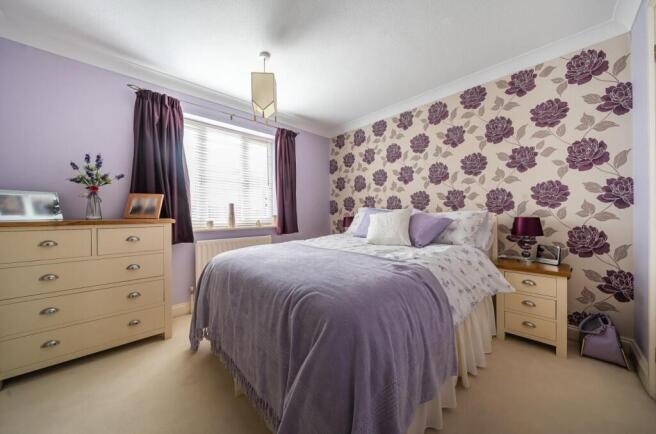 8 Peartree Close
