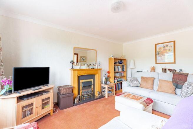60 Castlebay Court, Largs, KA30 8DP photo 4