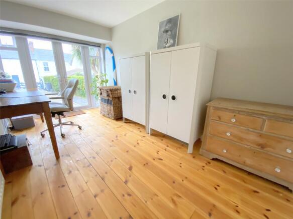 Bedroom 3/Office