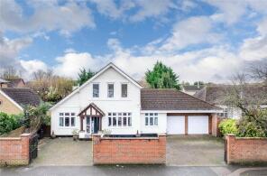 4, Woodside, Rainham, Gillingham ME8 0PG