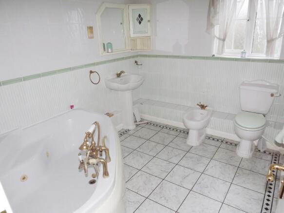 Family bathroom