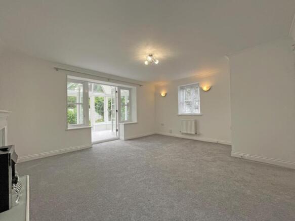 Captains Gardens 1 - Living Room Front.jpg