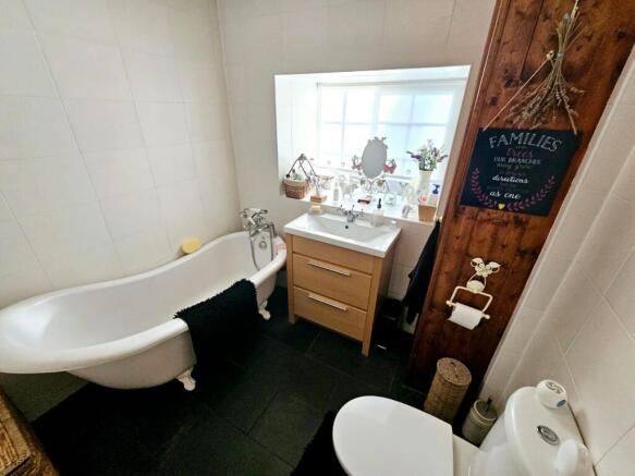 1 bed Cottage for sale Image 4