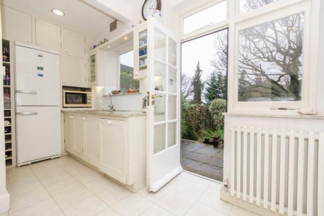 Kitchen b