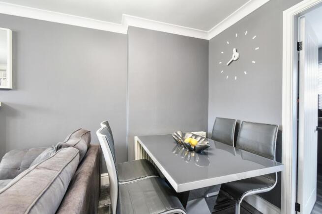 2 bed Terraced for sale Image 7