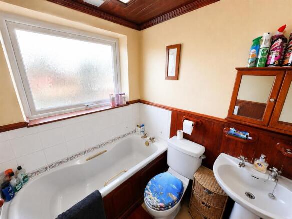 3 bed Town House for sale Image 10