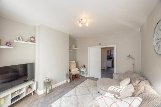 3 bed Terraced to rent Image 4