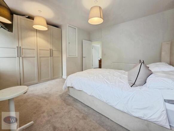 2 bed Semi-Detached for sale Image 11