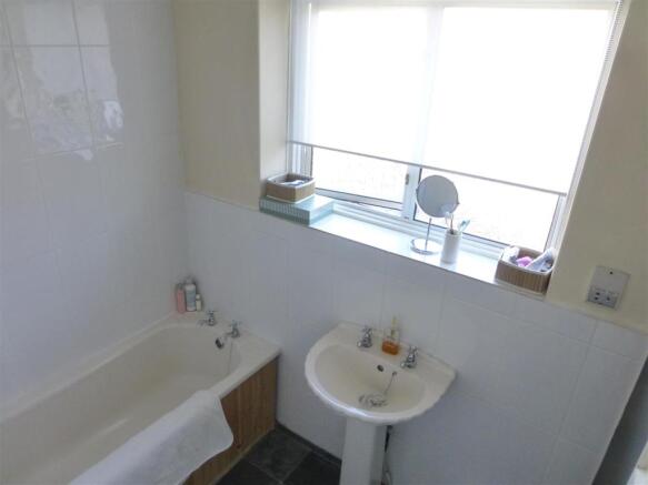 1Leyfieldbath.JPG