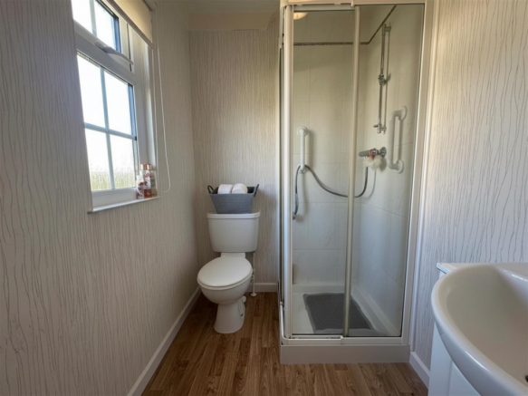 2 bed Detached for sale Image 11