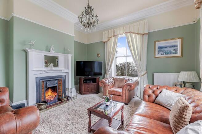 6 bed Character Property for sale Image 10