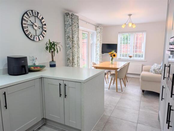 1 Simpson Way, Shrewsbury, SY2 6FT photo 4