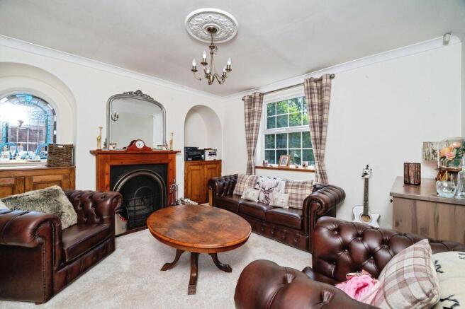 Snug/Dining room