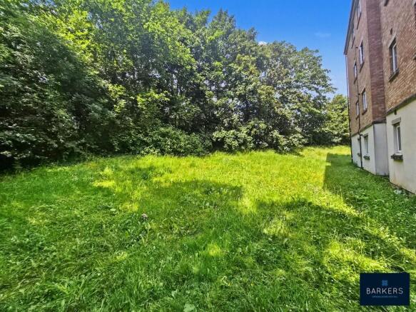 2 bed Apartment for sale Image 10