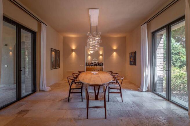 Interno