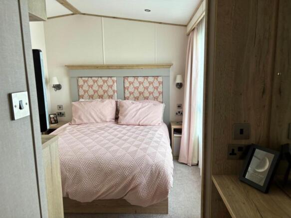 2 bed Lodge for sale Image 11