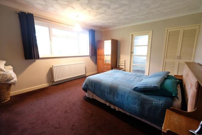 BEDROOM 1