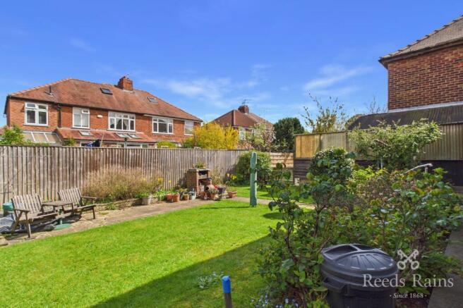 4 bed Detached for sale Image 6