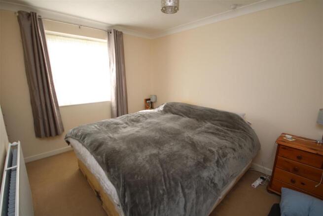 18 Trevilson Close D.JPG