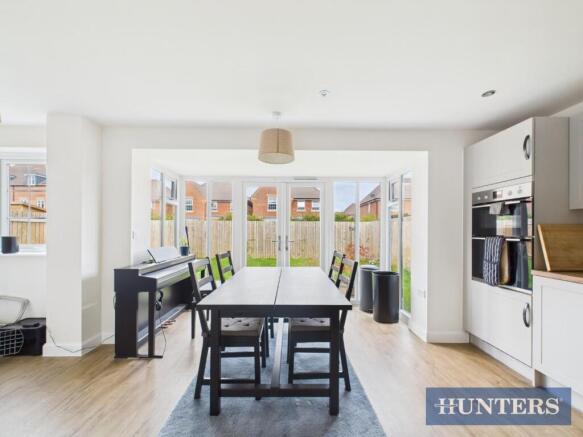 4 bed Detached for sale Image 6
