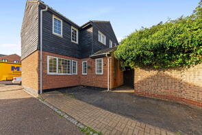 24, Cawkwell Close, Springfield, Chelmsford CM2 6SG
