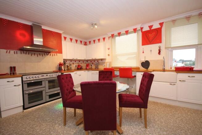 Kitchen/Breakfast...